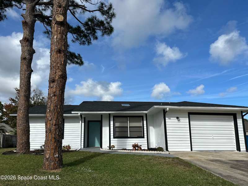 4 bedroom Single Family Residence at 711 Kempten Street, Port Malabar Unit 48, Palm Bay — photo 1