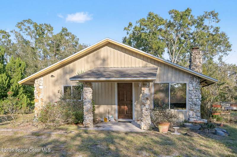 3 bedroom Single Family Residence at 5195 Blounts Ridge Road, Indian River Park, Mims — photo 2