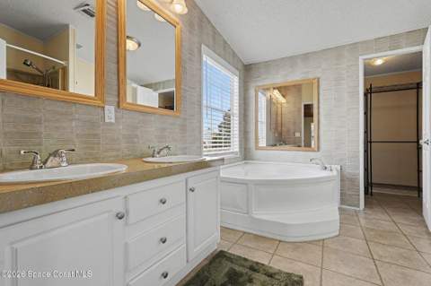 926 Laurel Circle, Barefoot Bay FL - photo 20 of 39