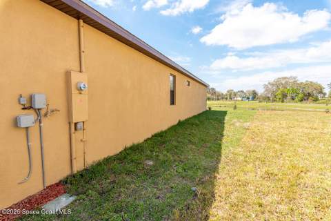 1863 Farmhouse Road, Palm Bay FL - photo 9 of 43
