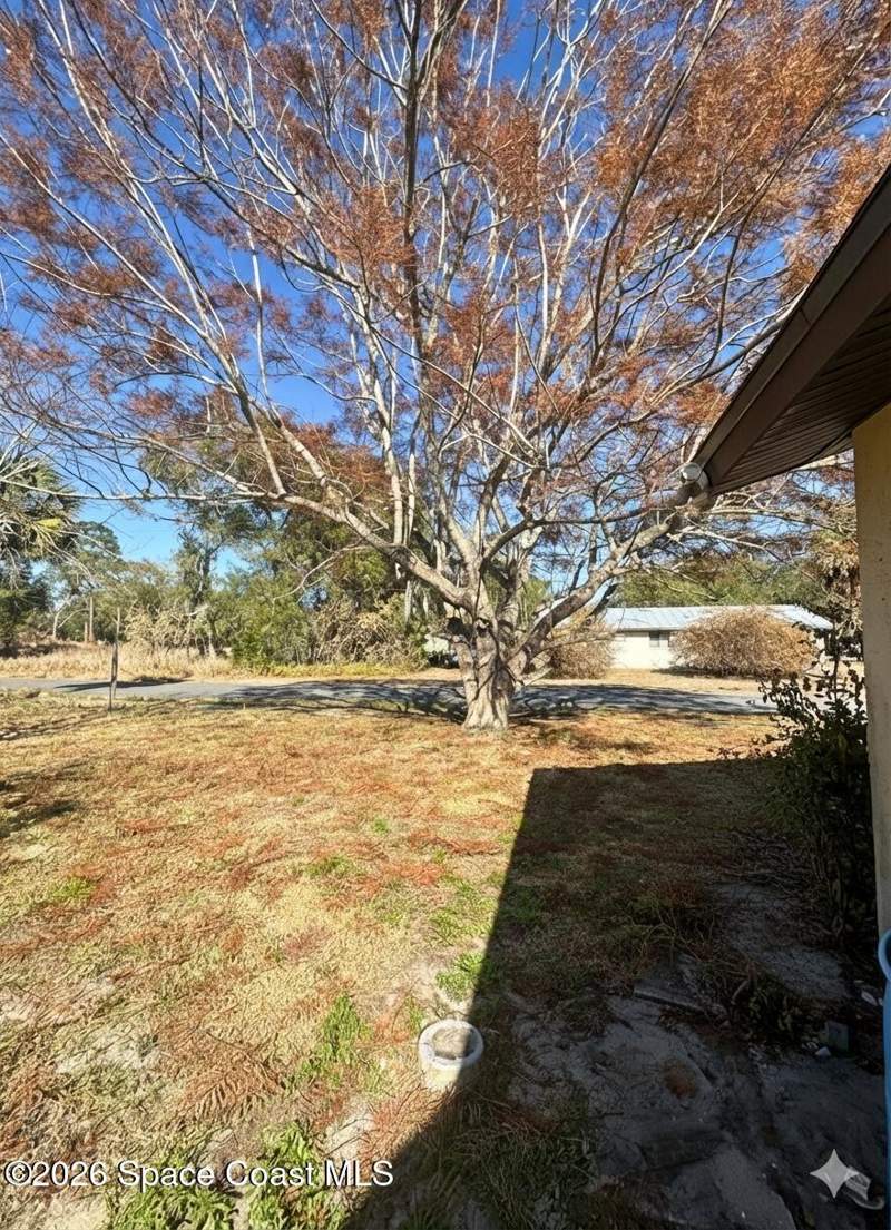 3 bedroom Single Family Residence at 2960 Jefferson Street, Charles Mc Cray, Mims — photo 2