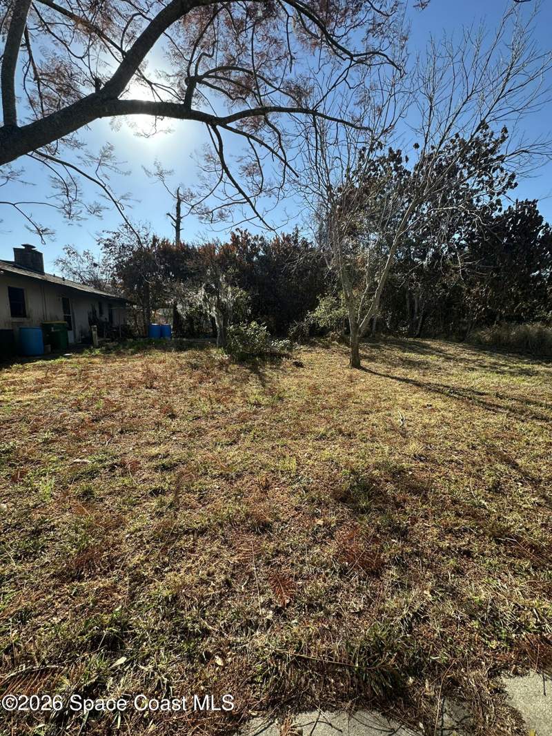 3 bedroom Single Family Residence at 2960 Jefferson Street, Charles Mc Cray, Mims — photo 3