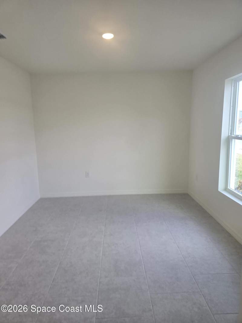 3 bedroom Single Family Residence at 981 SW Richmond Circle, Richmond Cove, Palm Bay — photo 3