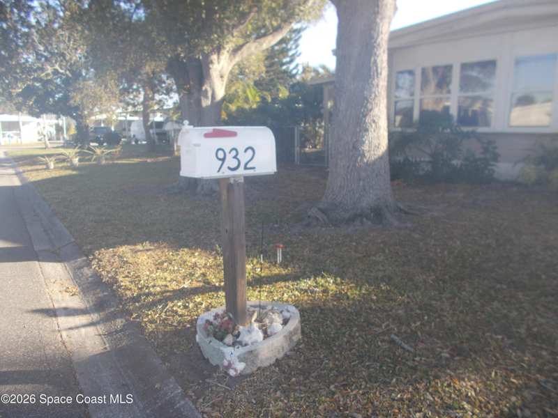 2 bedroom Manufactured Home at 932 Cashew Circle, Barefoot Bay Unit 2 Part 12, Barefoot Bay — photo 1