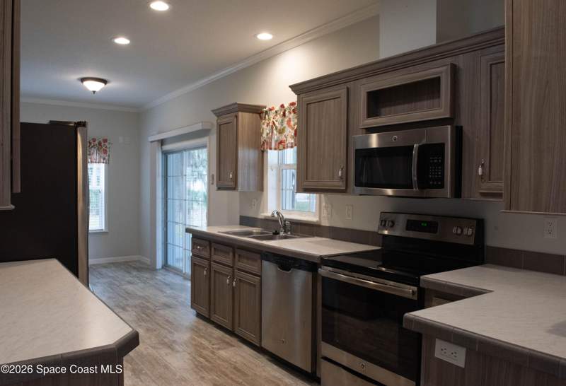 3 bedroom Manufactured Home at 1111 Scobey Court, Port Malabar Holiday Park Unit 1 1st Replat, Palm Bay — photo 4
