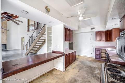 535 Robinhood Drive, Merritt Island FL - photo 16 of 48