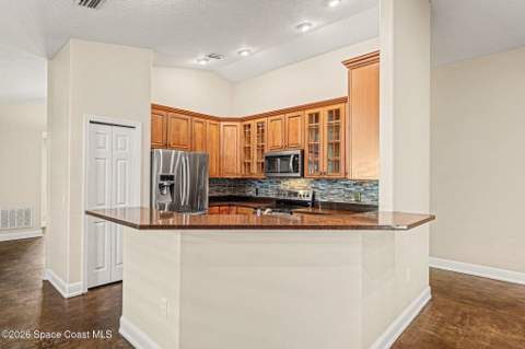 150 Roosevelt Avenue #B, Satellite Beach FL - photo 9 of 39