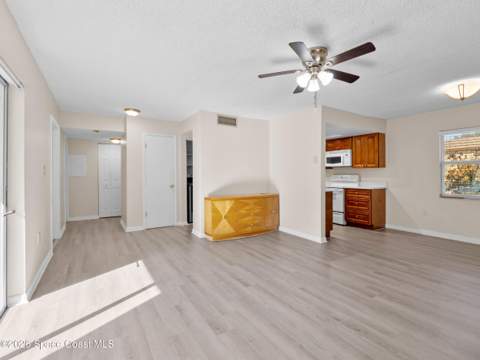 3135 Shady Dell Lane #119, Melbourne FL - photo 12 of 33
