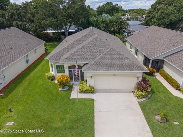 Compass Pointe