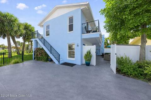 526 Jefferson Avenue, Cape Canaveral FL - photo 8 of 51