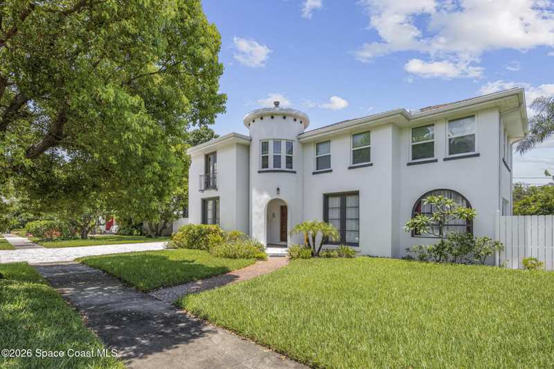 5 bedroom Single Family Residence at 130 Valencia Road, Rockledge, Rockledge — photo 1