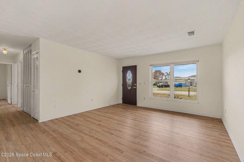 3 bedroom Single Family Residence at 1714 Hudson Circle, Melbourne, Melbourne — photo 2