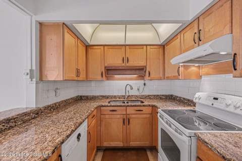 1714 Hudson Circle, Melbourne FL - photo 23 of 43