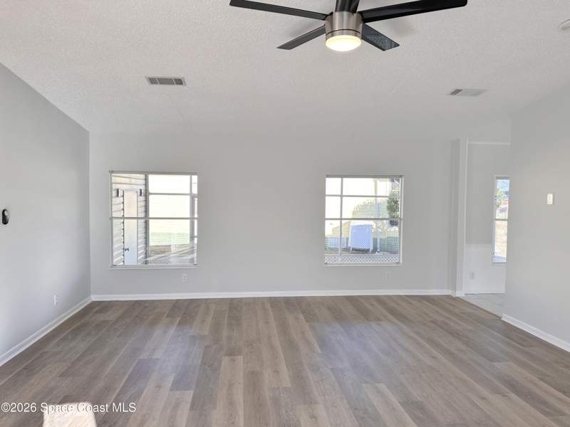 2 bedroom Manufactured Home at 606 Dolphin Circle, Barefoot Bay Unit 1, Barefoot Bay — photo 4