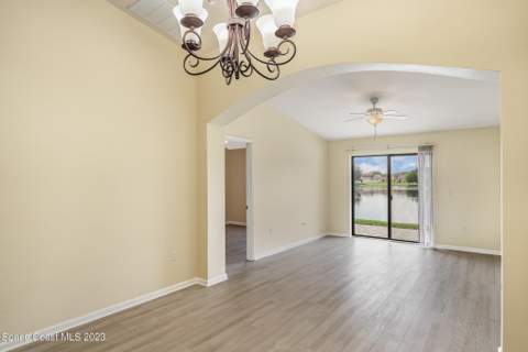 1265 Luminary Circle #105, Melbourne FL - photo 9 of 28