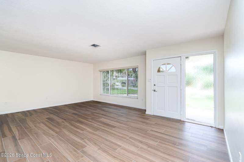 3 bedroom Single Family Residence at 115 Gary Lane, River Heights, Cocoa — photo 2