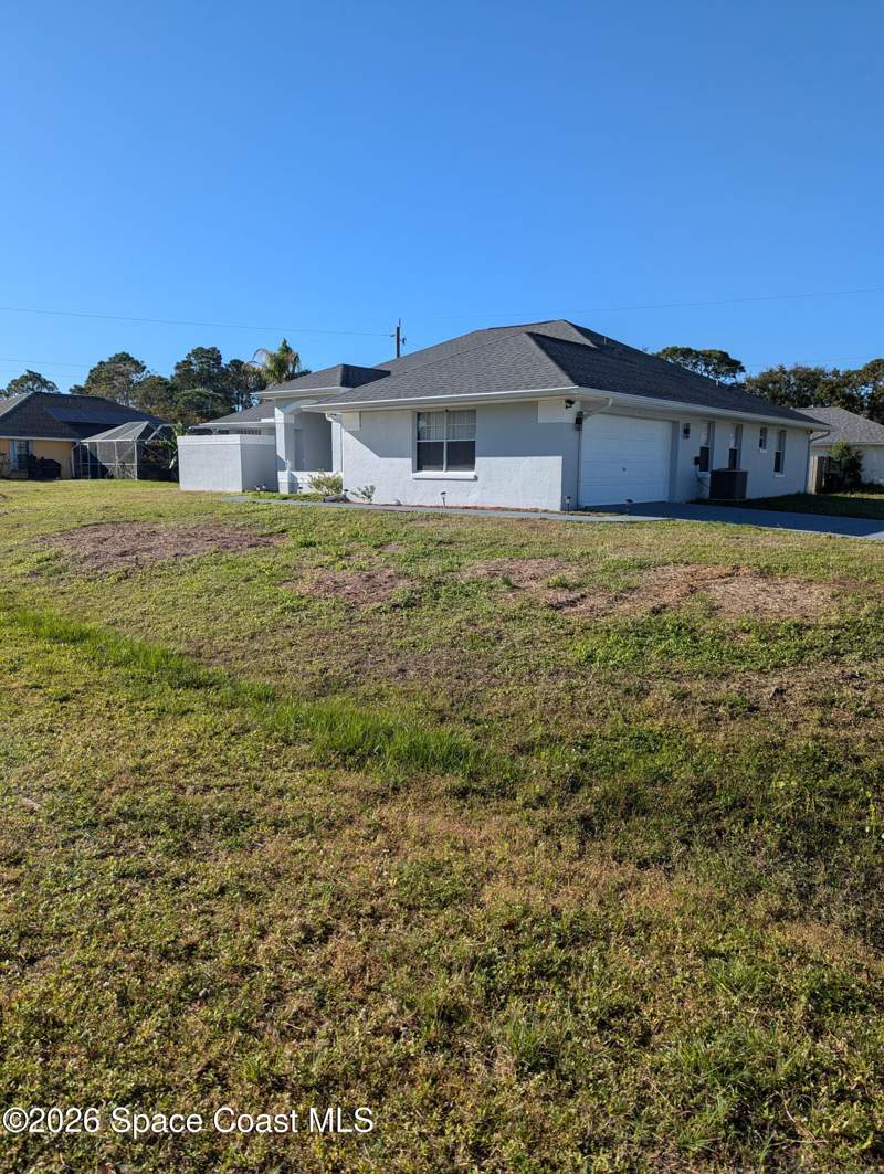 3 bedroom Single Family Residence at 1330 Castel Place, Port Malabar Unit 50, Palm Bay — photo 2