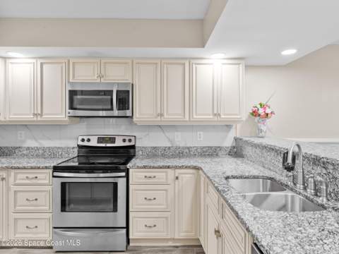 2140 Kings Cross Street, Titusville FL - photo 7 of 21