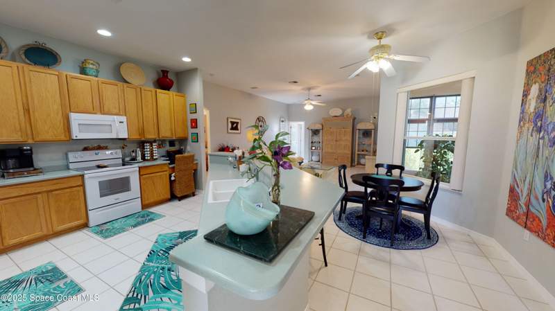 5 bedroom Single Family Residence at 4013 Estancia Way, Post Road Cascades, Melbourne — photo 4
