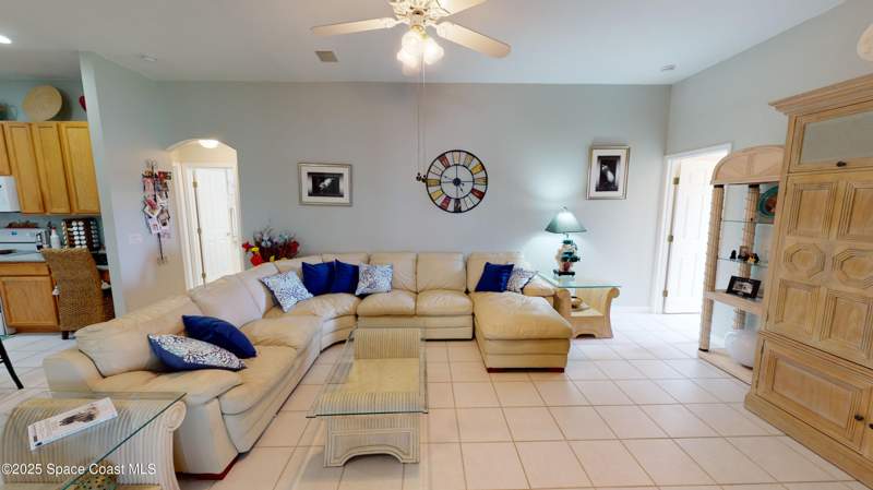 5 bedroom Single Family Residence at 4013 Estancia Way, Post Road Cascades, Melbourne — photo 5