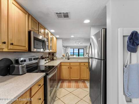 3901 Dixie Highway #301, Palm Bay FL - photo 15 of 48