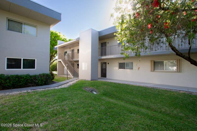 2 bedroom Condominium at 2935 Thrush Drive #237, Pinewood Village of Melbourne Condo No 4, Melbourne — photo 5