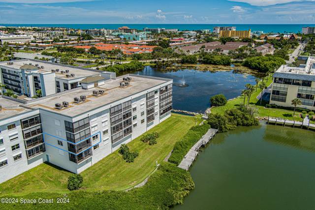 Rock Pointe Condo