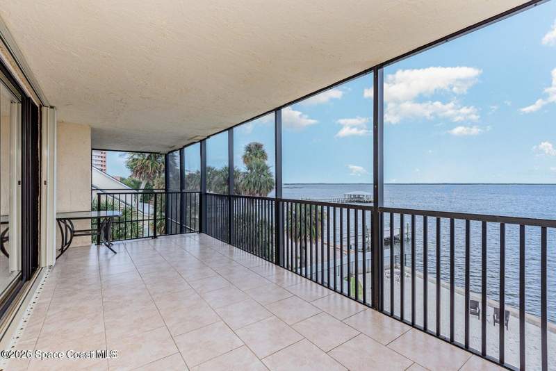 3 bedroom Condominium at 525 Indian River Avenue #303, Beckers Subdivision, Titusville — photo 3