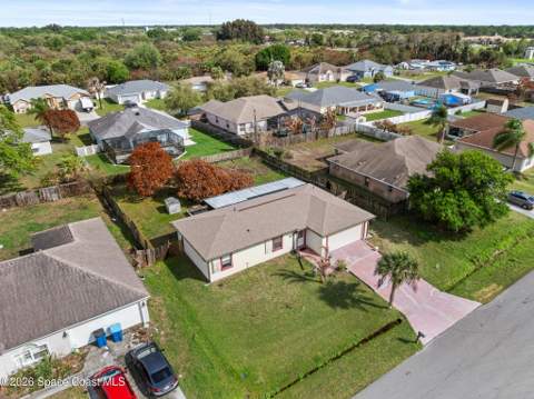 175 Benchor Road, Palm Bay FL - photo 7 of 41