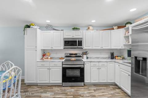 841 S Orlando Avenue, Cocoa Beach FL - photo 8 of 29