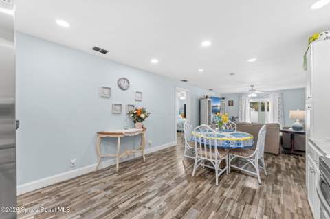 841 S Orlando Avenue, Cocoa Beach FL - photo 10 of 29