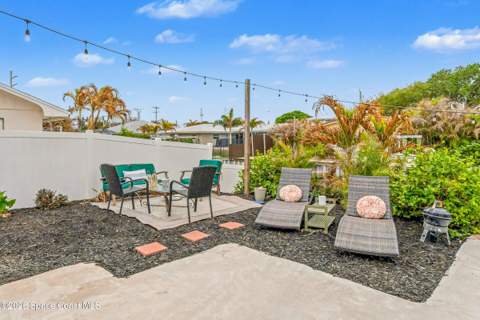 725 Puesta Del Sol Plaza, Indialantic FL - photo 9 of 43