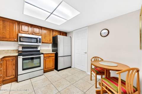 580 S Brevard Avenue #815, Cocoa Beach FL - photo 11 of 29