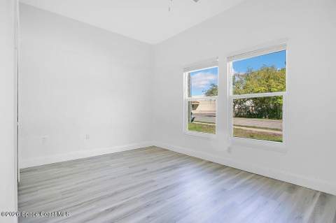 2498 Mitchell Avenue, Mims FL - photo 15 of 31