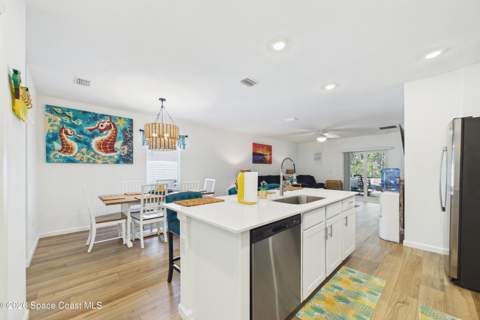 1577 Colebrook Circle, Palm Bay FL - photo 12 of 73
