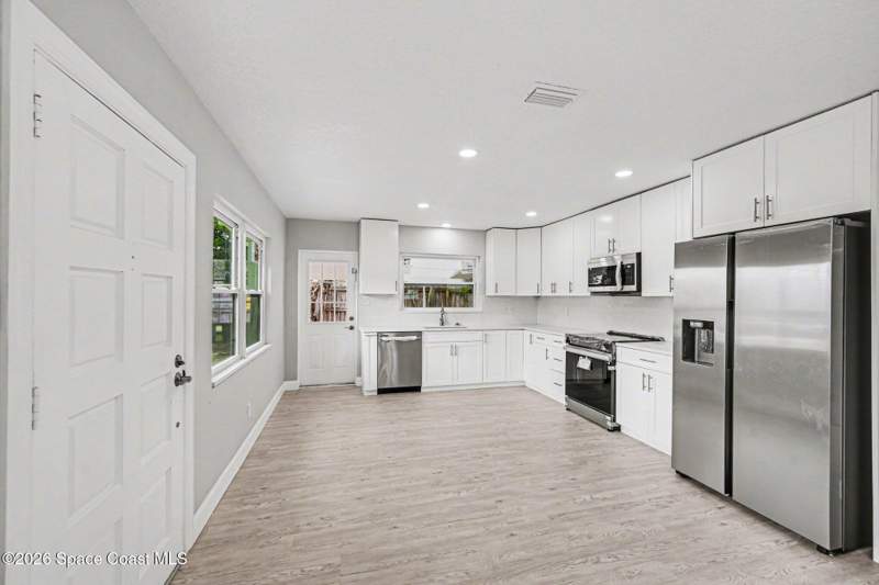 3 bedroom Single Family Residence at 300 Norwood Street, Rosedale Subd, Merritt Island — photo 5