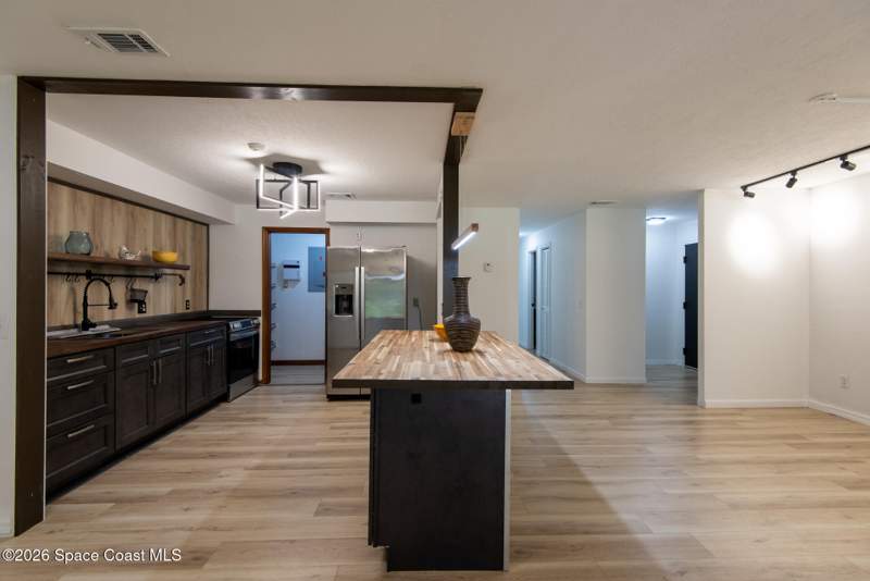 2 bedroom Condominium at 9000 Manchester Lane #20f, Greenwood Village Condo No 5, West Melbourne — photo 4