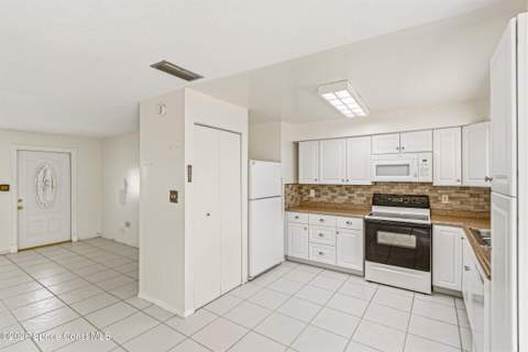 451 Sea Horse Avenue, Indialantic FL - photo 8 of 32