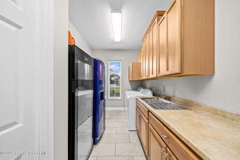 5177 Royal Paddock Way, Merritt Island FL - photo 9 of 37