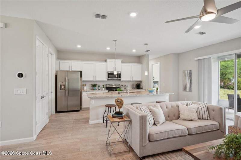 4 bedroom Single Family Residence at 550 Charlotta Avenue #9, Port Malabar Unit 9, Palm Bay — photo 5