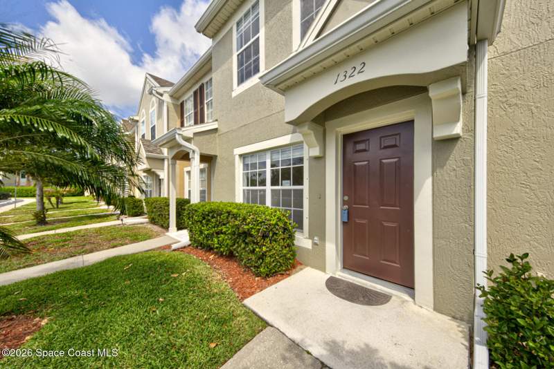 2 bedroom Townhouse at 1322 Hampton Park Lane, Hampton Park Phase 3, Melbourne — photo 3