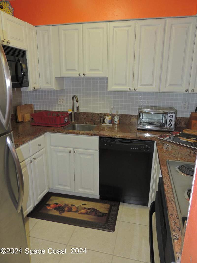 1 bedroom Condominium at 2020 N Atlantic Avenue #308-S, Twin Towers Condo, Cocoa Beach — photo 4