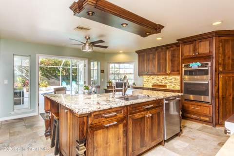 204 Cherry Drive, Melbourne Beach FL - photo 17 of 41
