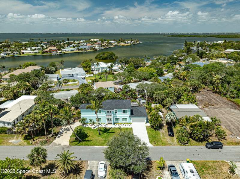 4 bedroom Single Family Residence at 1364 Palmer Court, Snug Harbor Estates Tract A Sec 5, Cocoa Beach — photo 4