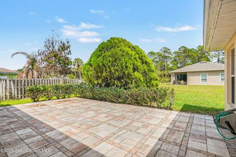 835 Rebus Avenue, Palm Bay FL - photo 7 of 28