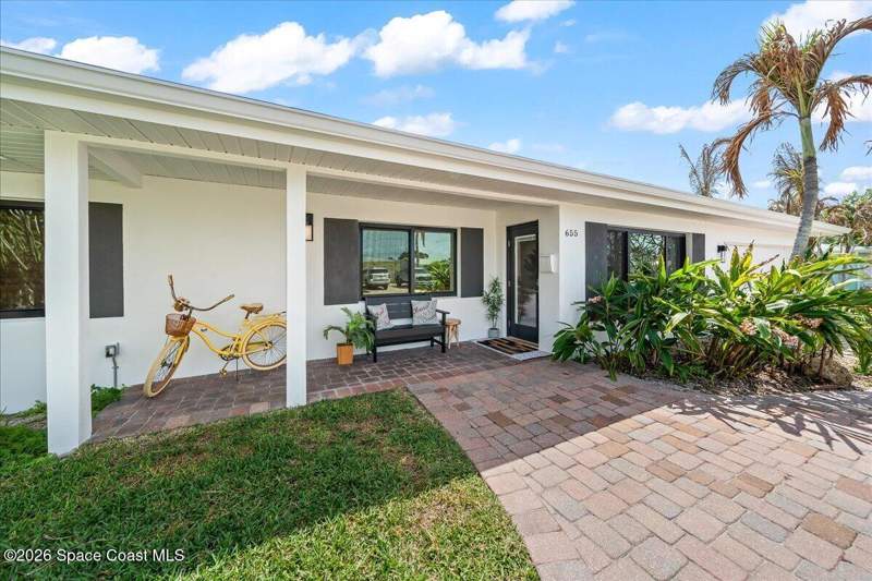 4 bedroom Single Family Residence at 655 Kenwood Court, Satellite Beach Isles, Satellite Beach — photo 3