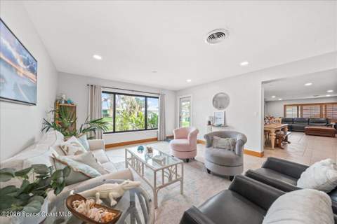 655 Kenwood Court, Satellite Beach FL - photo 10 of 72