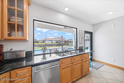 655 Kenwood Court, Satellite Beach FL - photo 15 of 72