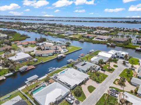 655 Kenwood Court, Satellite Beach FL - photo 7 of 72
