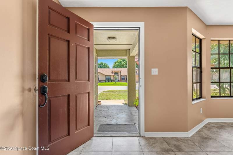 3 bedroom Single Family Residence at 950 Whisperpine Drive, Whisper Woods Subd, Melbourne — photo 4